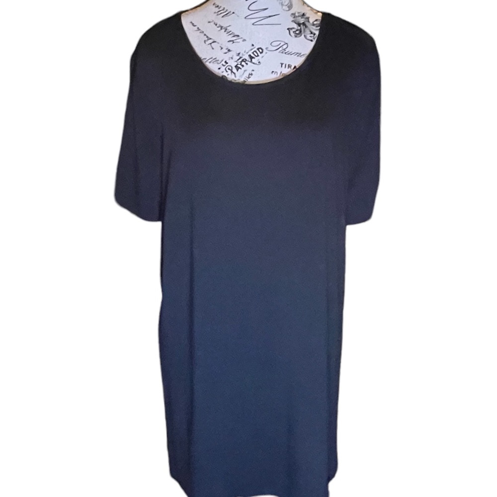 Vince Camuto Black Short Sleeve Top,  Sheer Chiffon Lower Backside Plus Size 2X